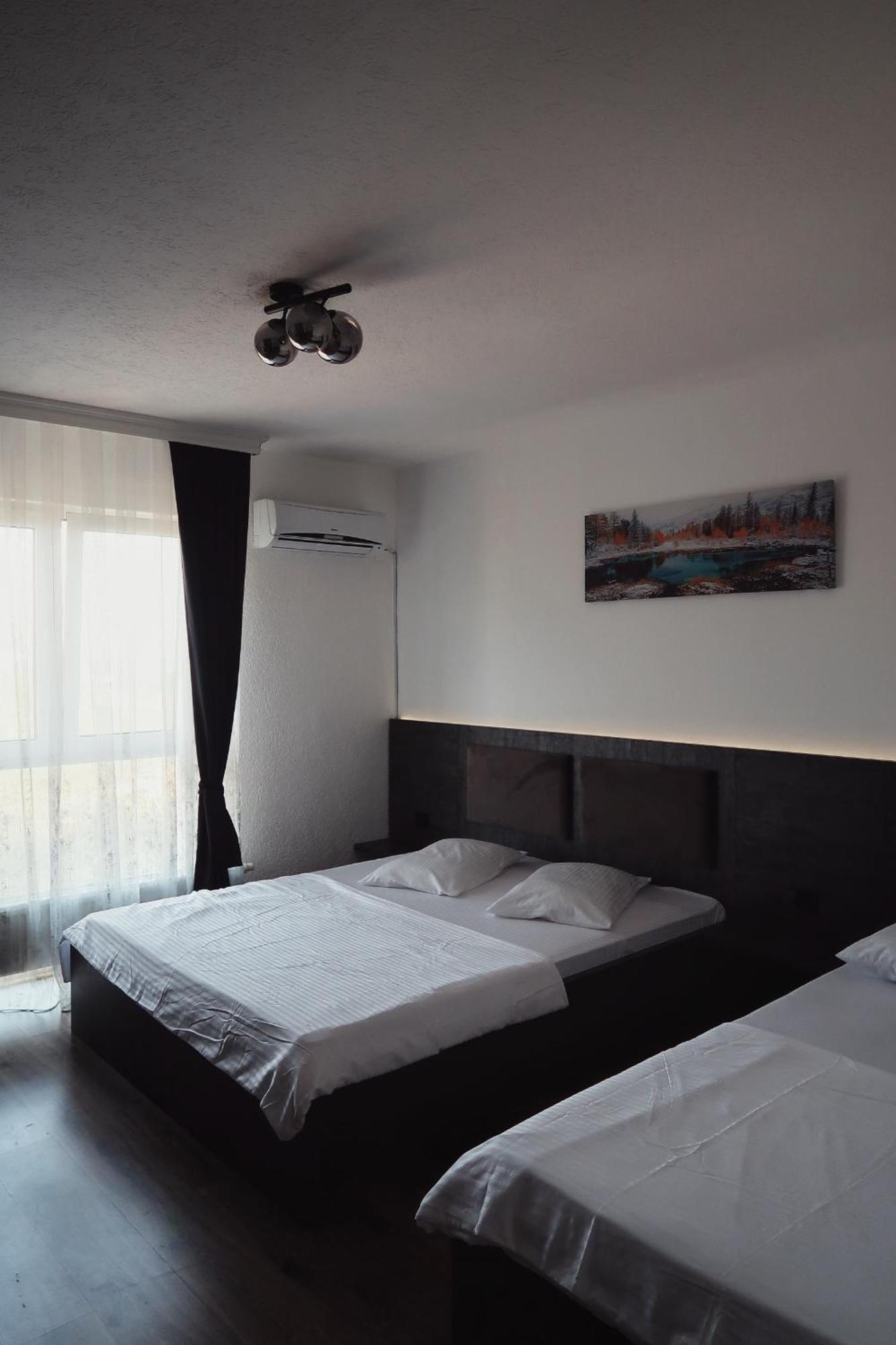 Hotel Antika Peje Extérieur photo